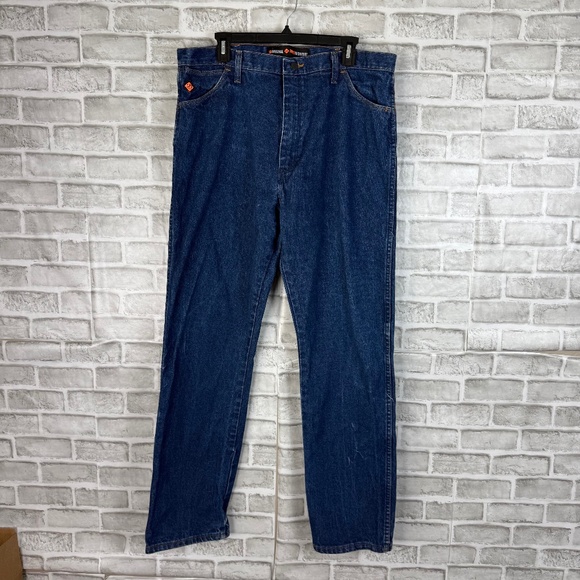 Wrangler Flame Resistant HRC2/2112 Dark Wash Denim Work Jeans Mens 38 x 34 - Picture 1 of 11
